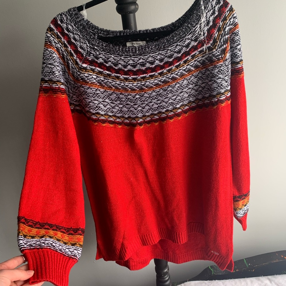 •comfy sweater•